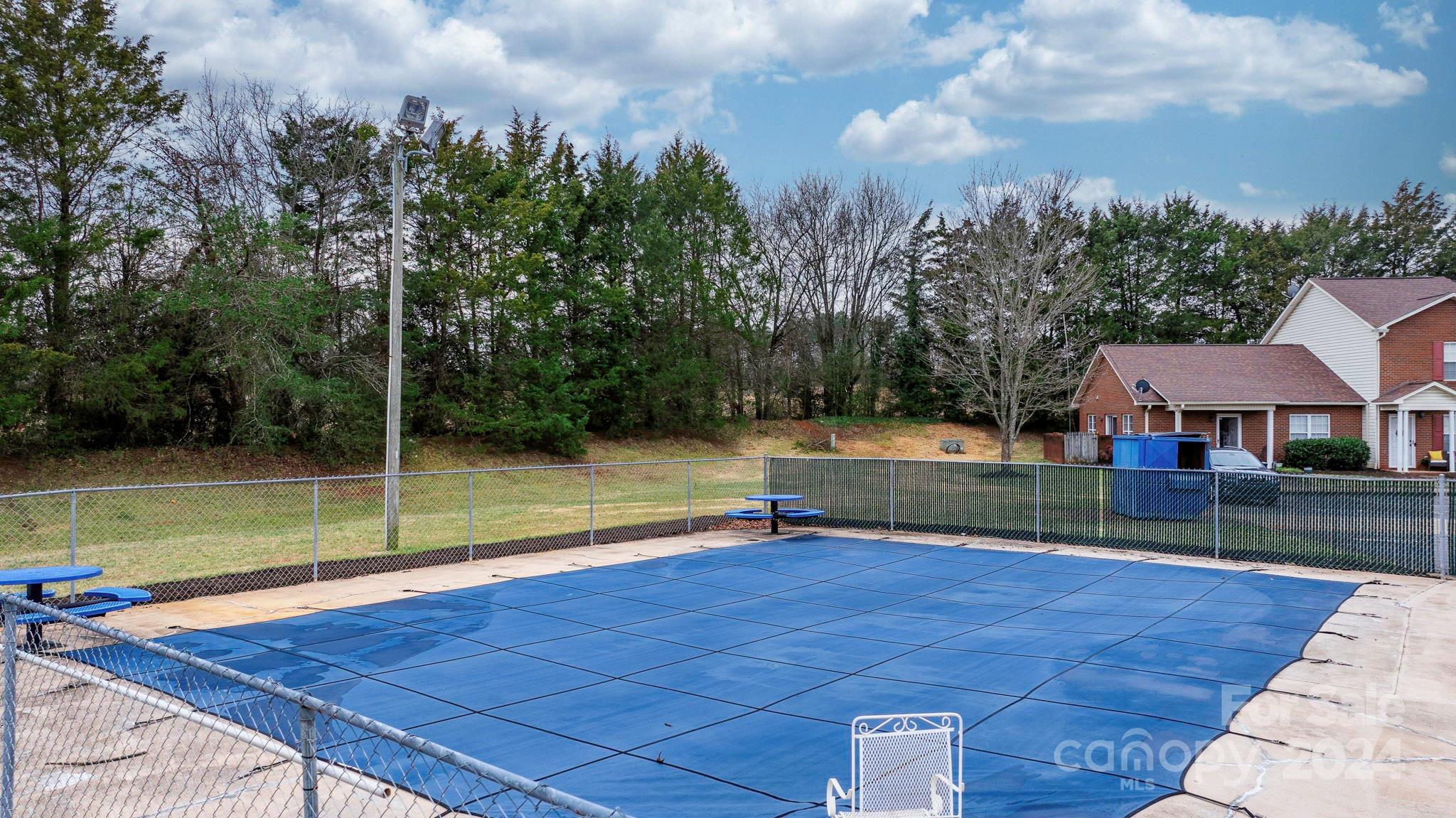 102 Brandywine Drive NE Unit: V-6