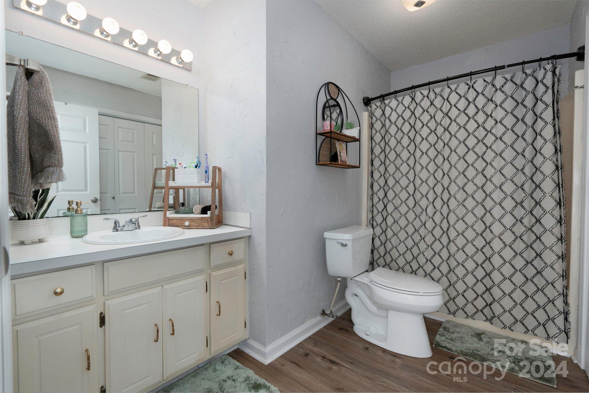 102 Brandywine Drive NE Unit: V-6