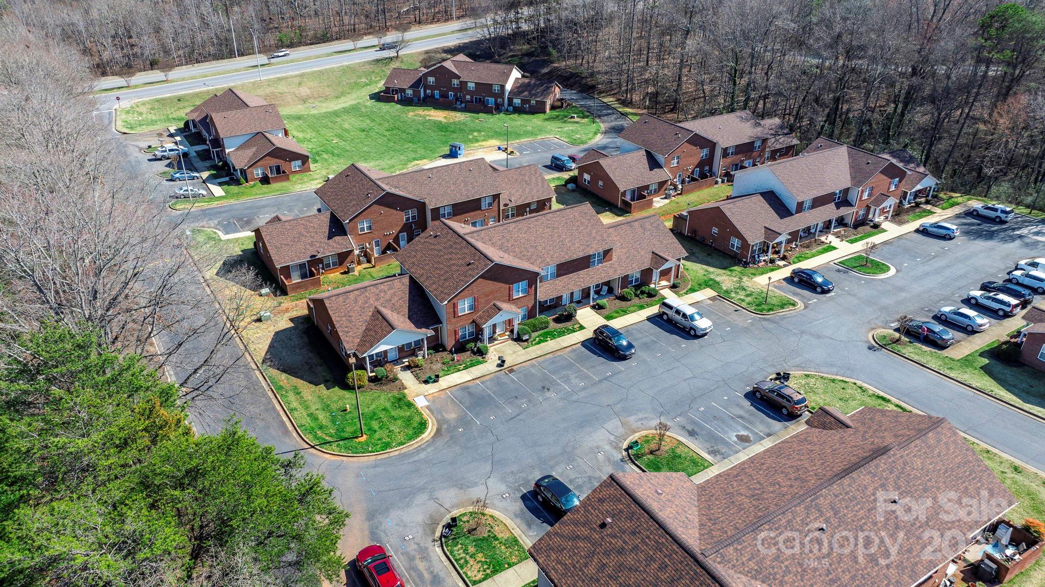 102 Brandywine Drive NE Unit: V-6