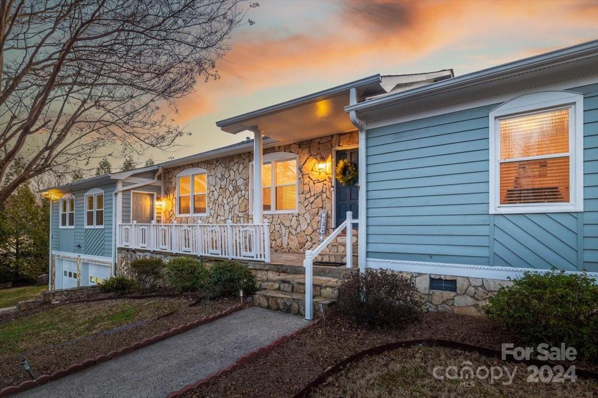 212 Woodlawn Drive