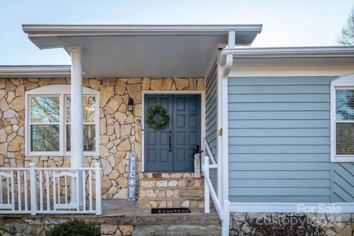 212 Woodlawn Drive