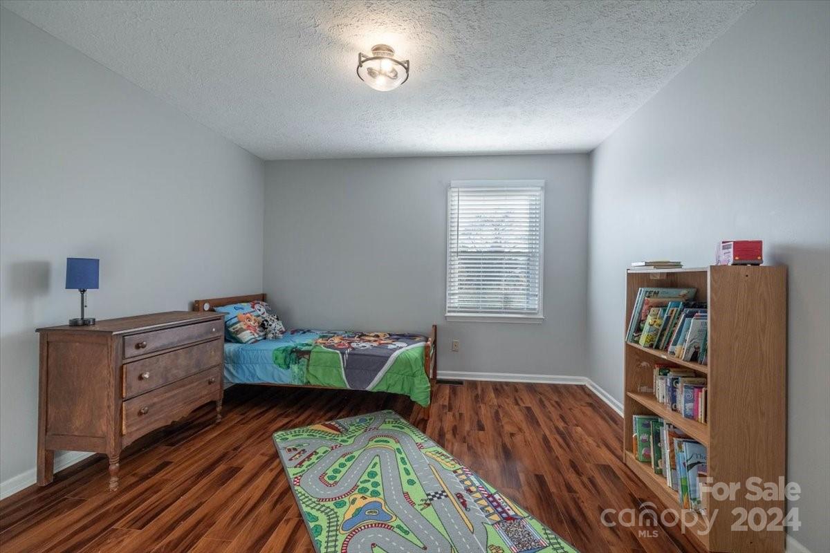 212 Woodlawn Drive