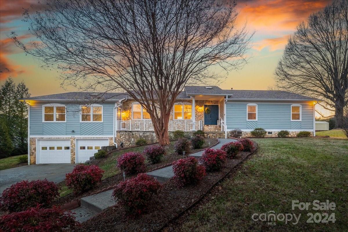 212 Woodlawn Drive