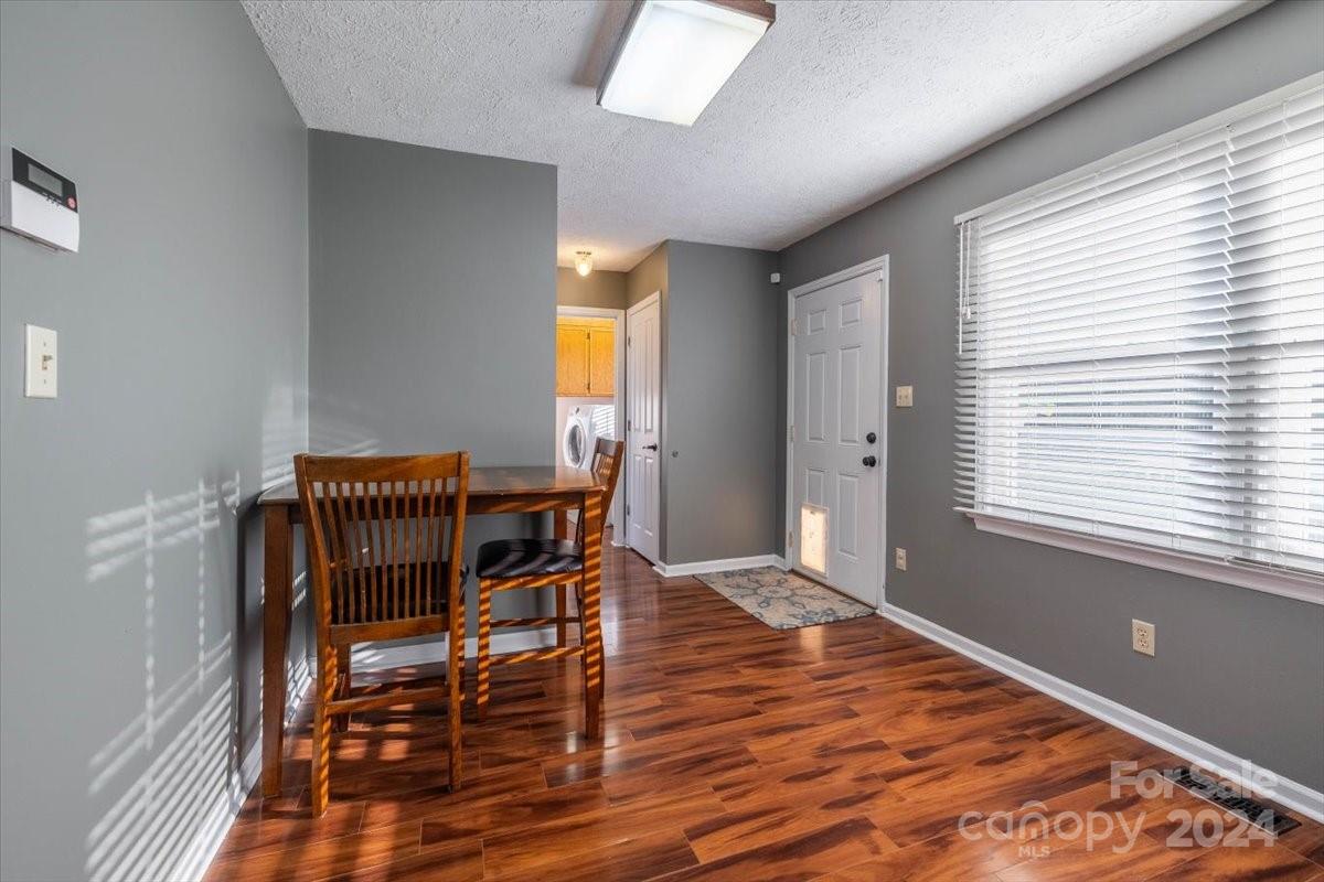 212 Woodlawn Drive