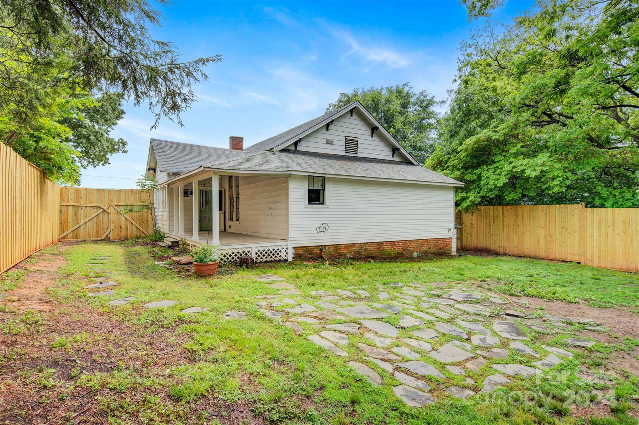 114 Myrtle Street
