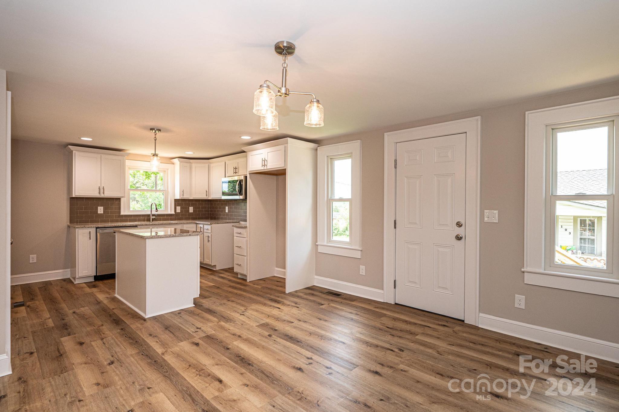 101 First Avenue NE