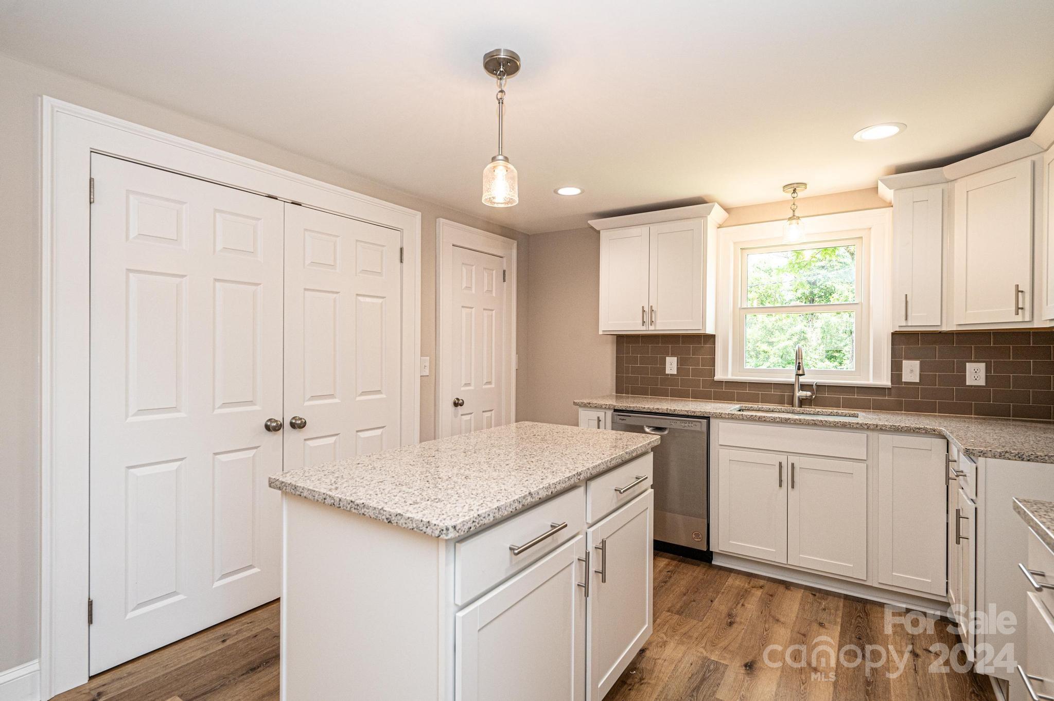 101 First Avenue NE