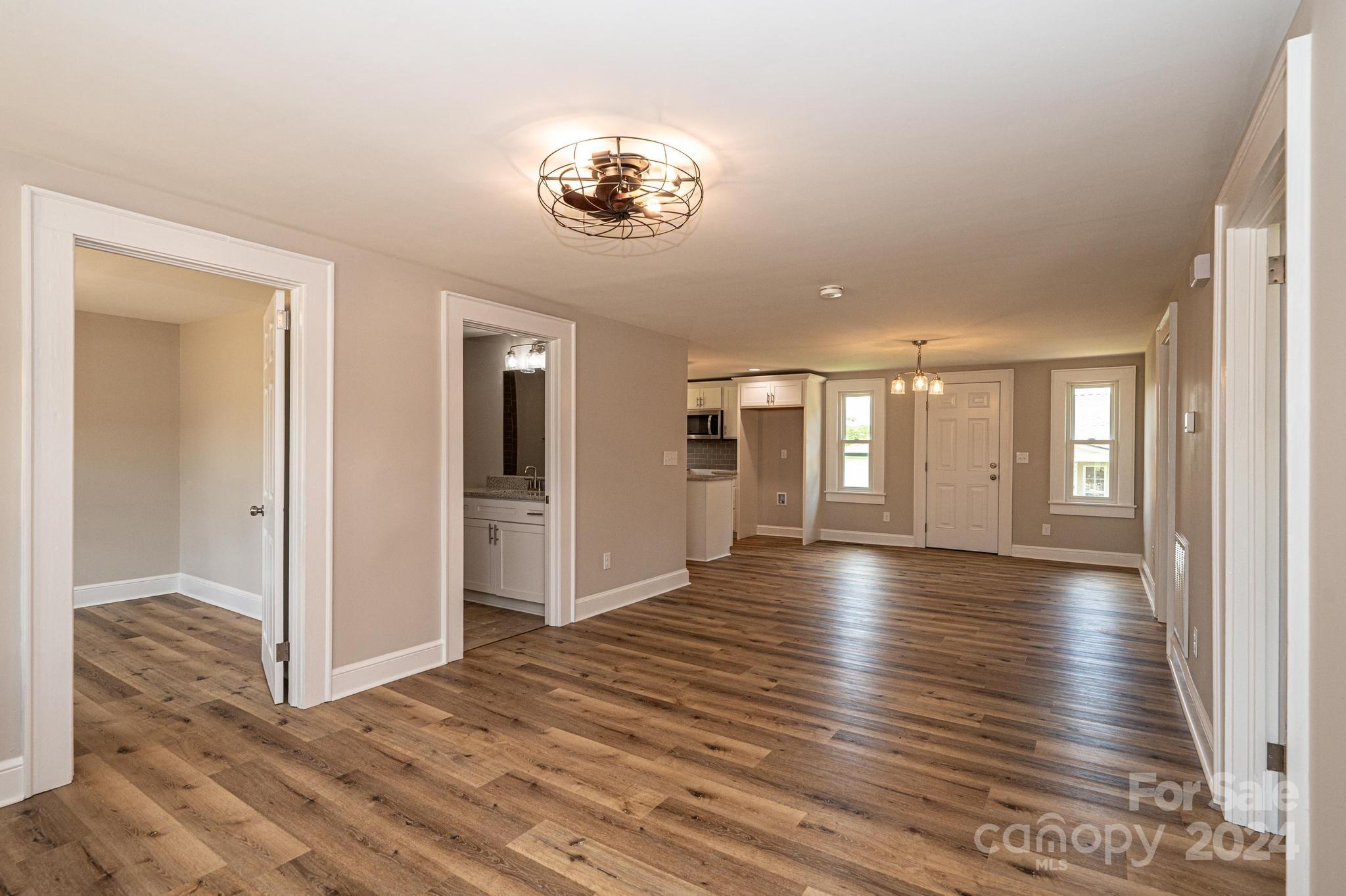 101 First Avenue NE