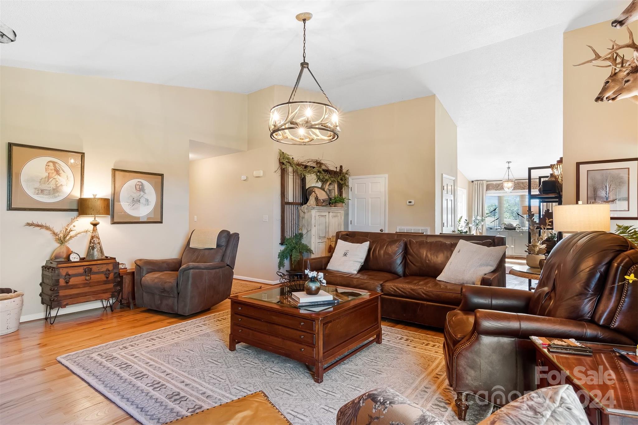 26 Meandering Way