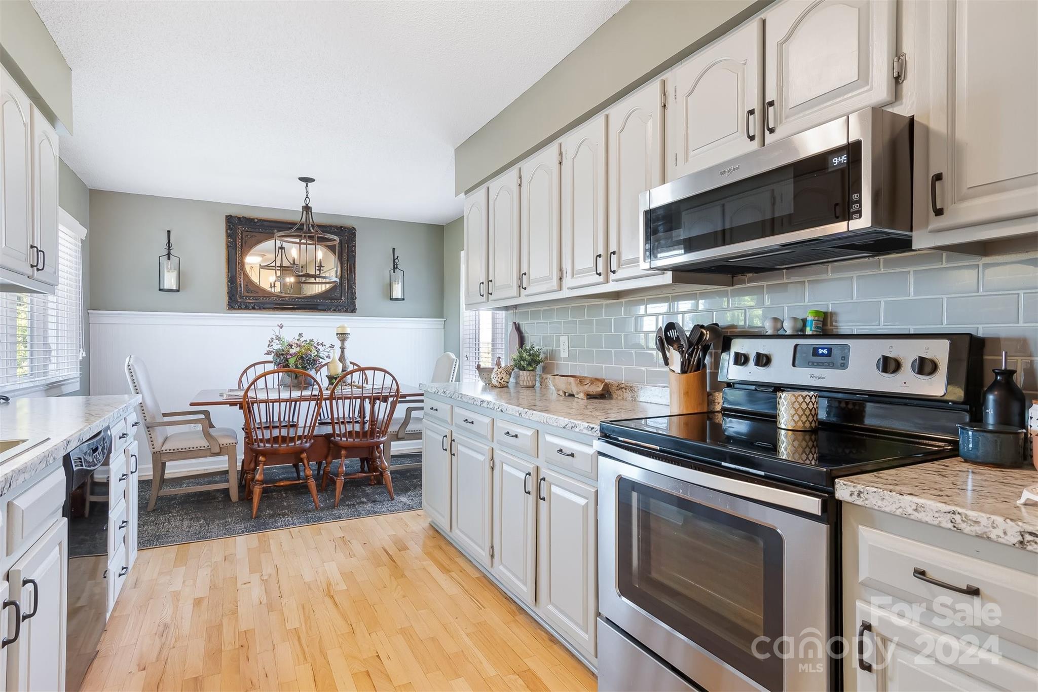 26 Meandering Way