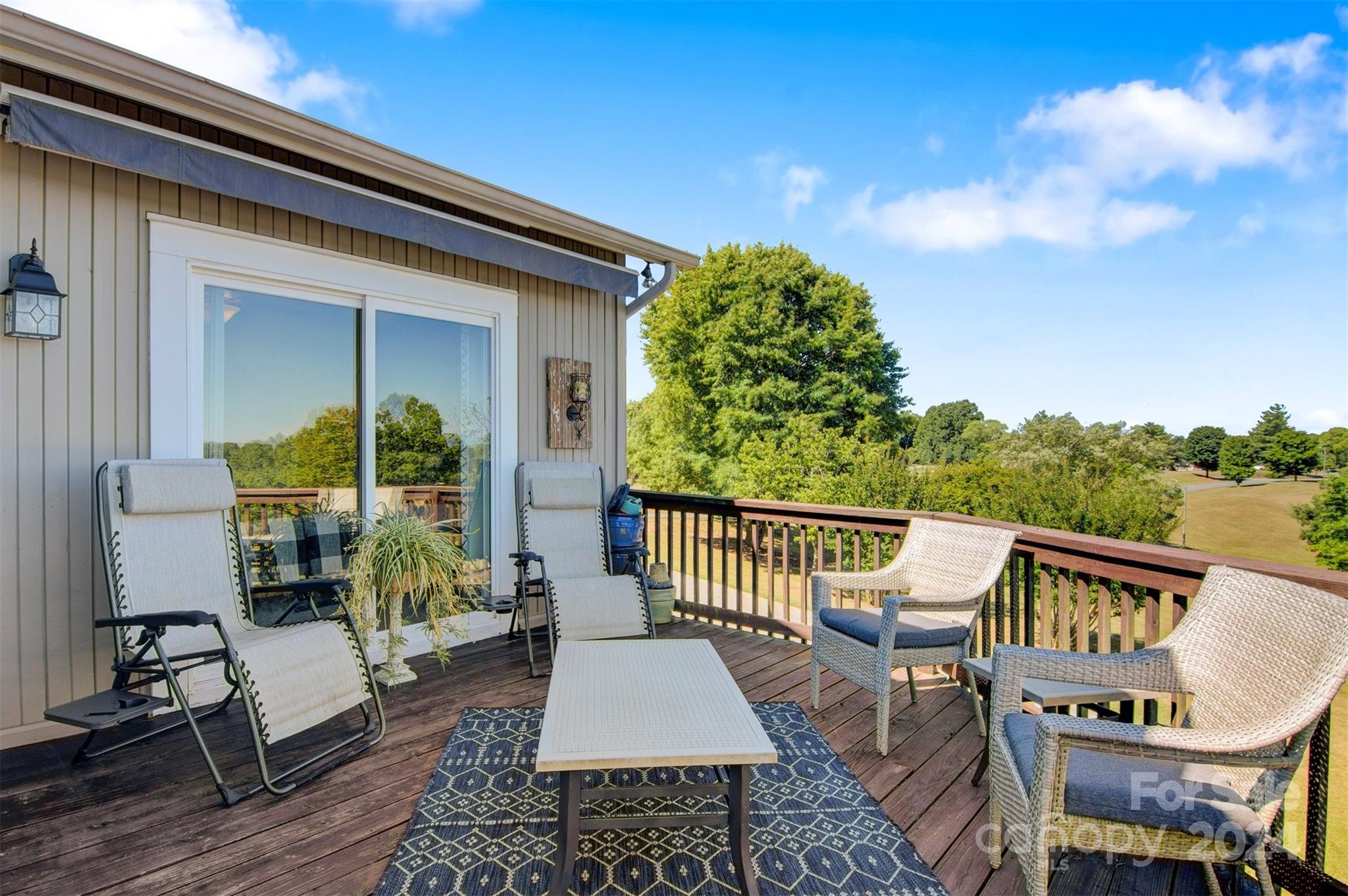 26 Meandering Way