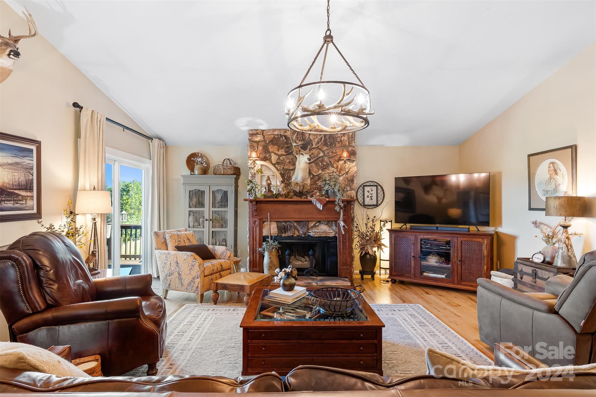 26 Meandering Way