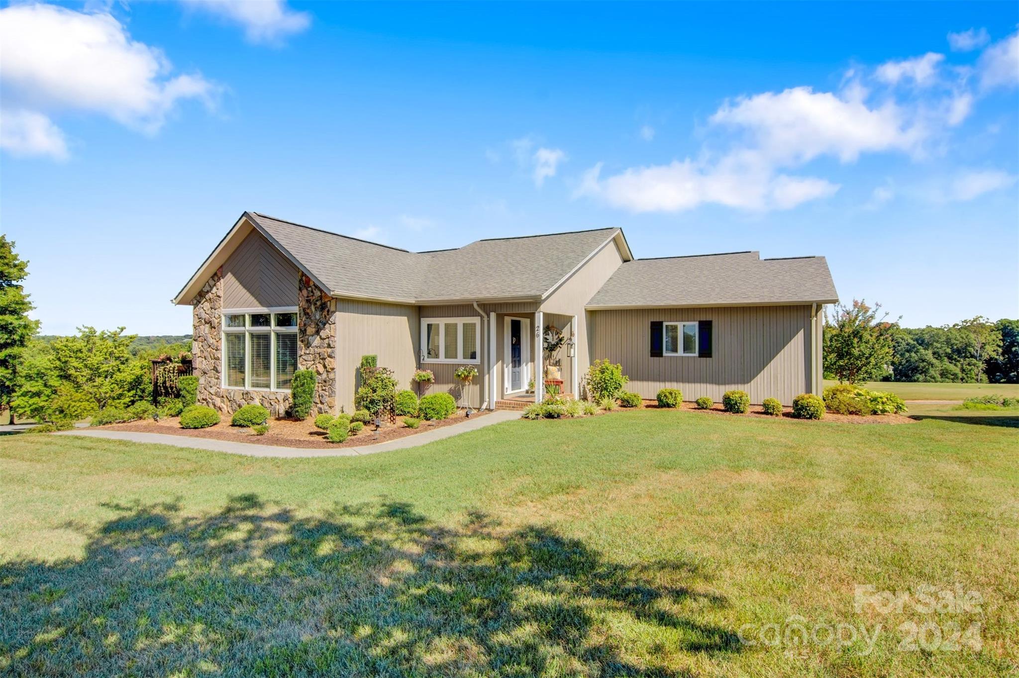 26 Meandering Way