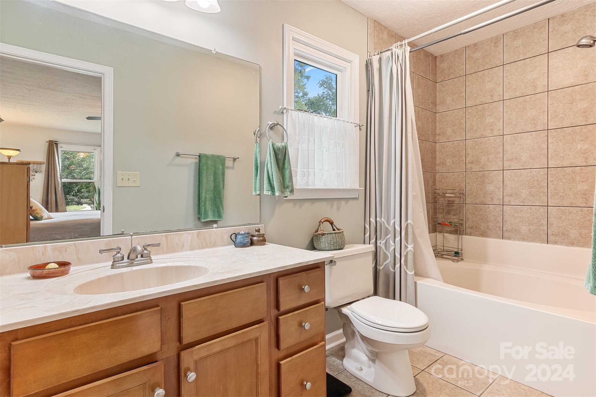 5352 Winding Oak Drive