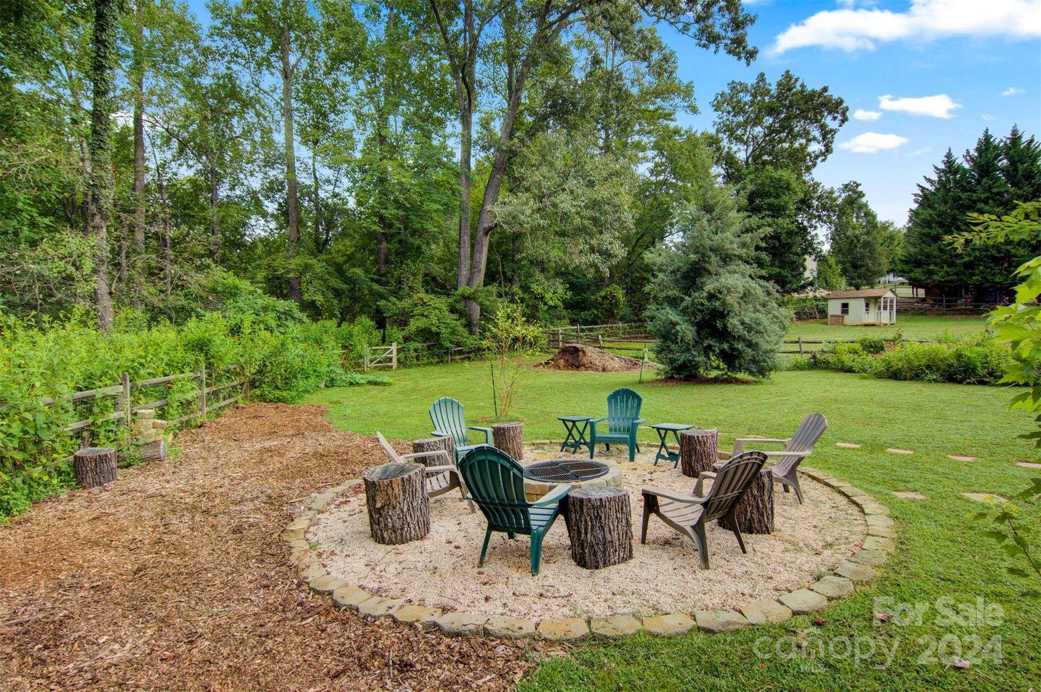 5352 Winding Oak Drive