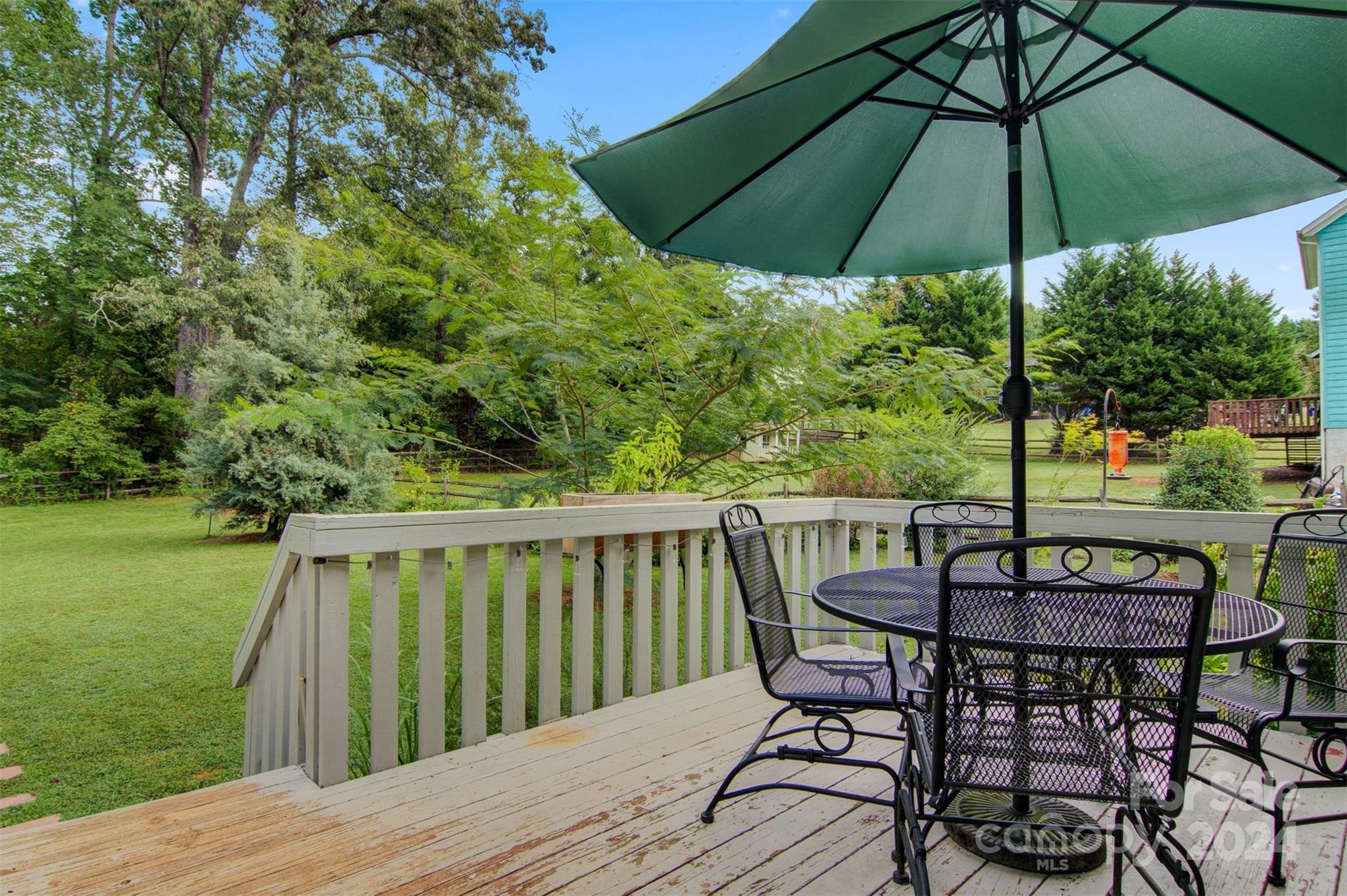 5352 Winding Oak Drive