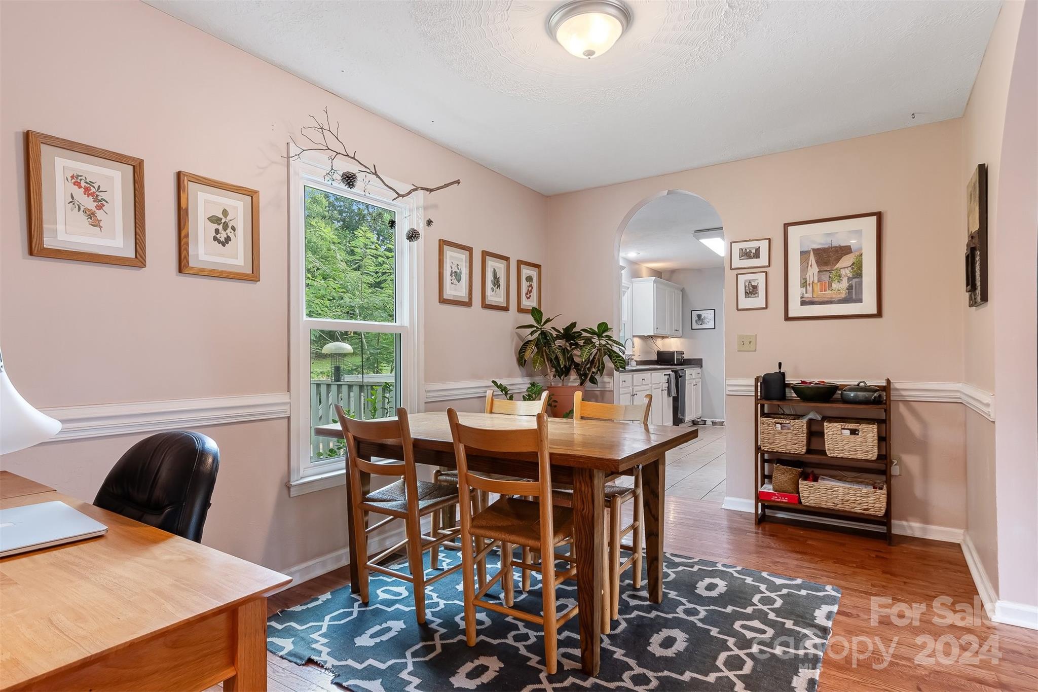 5352 Winding Oak Drive