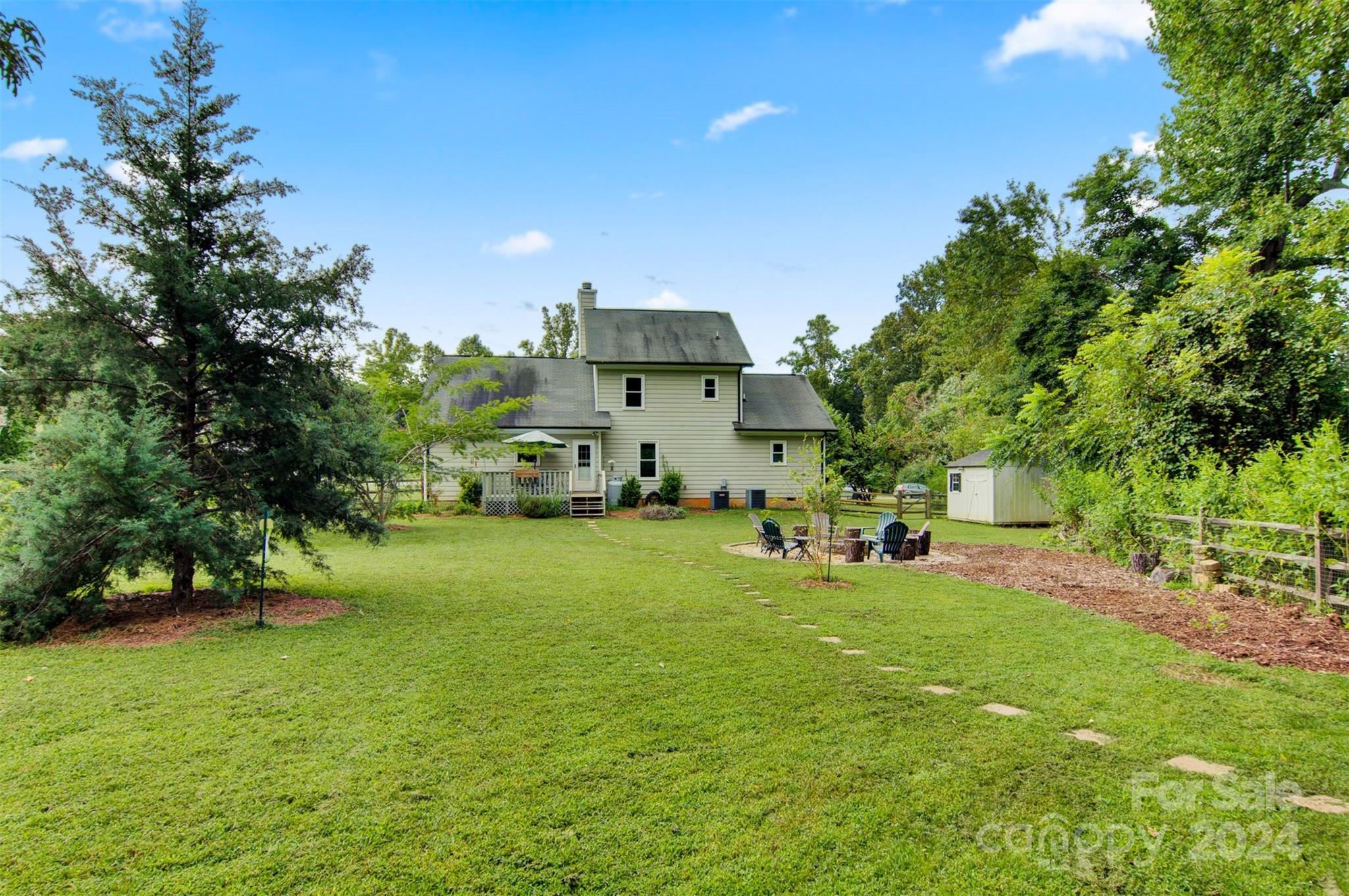 5352 Winding Oak Drive