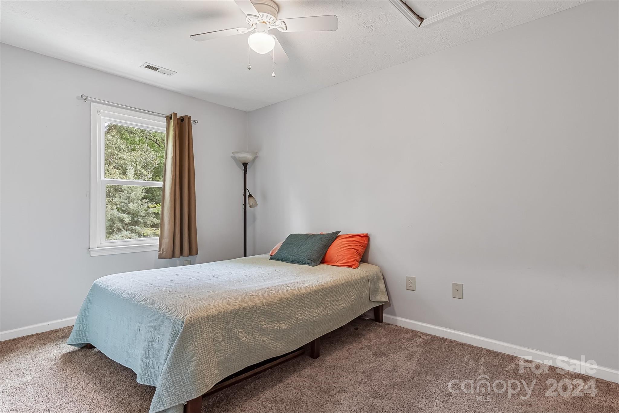 5352 Winding Oak Drive