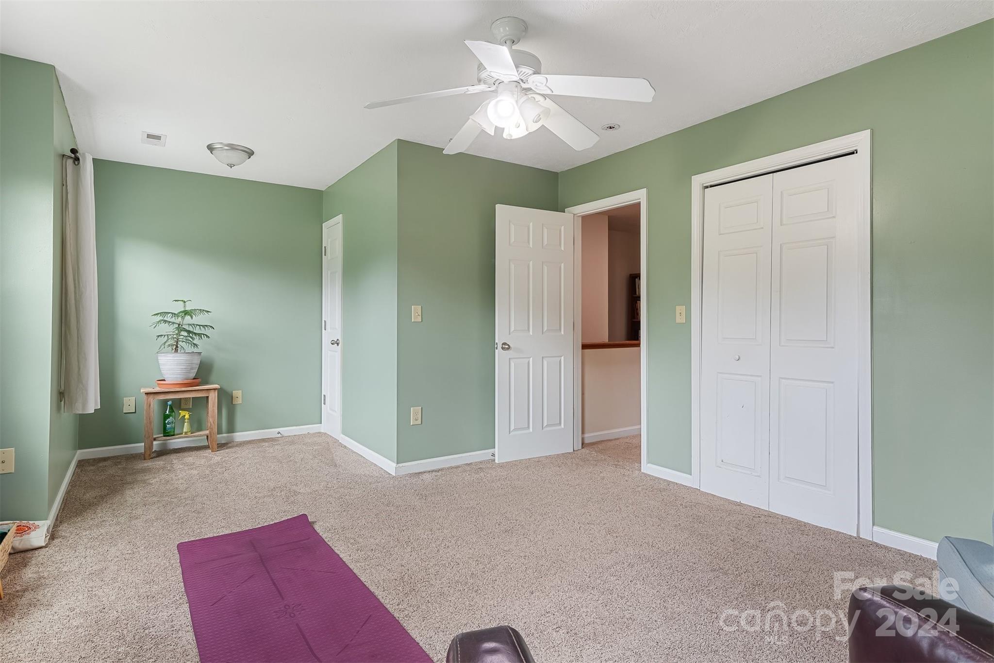 5352 Winding Oak Drive
