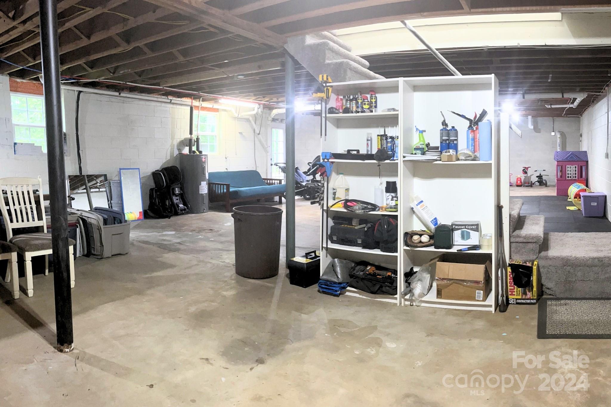2515 10th Street Court NE