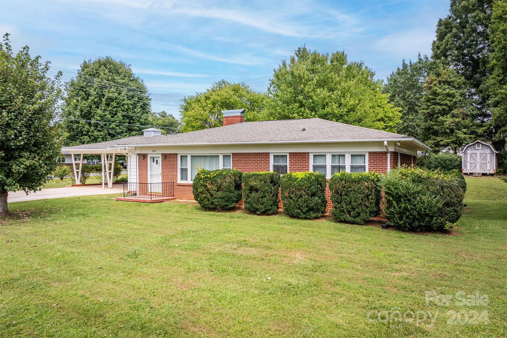 508 Lincoln Lane SW