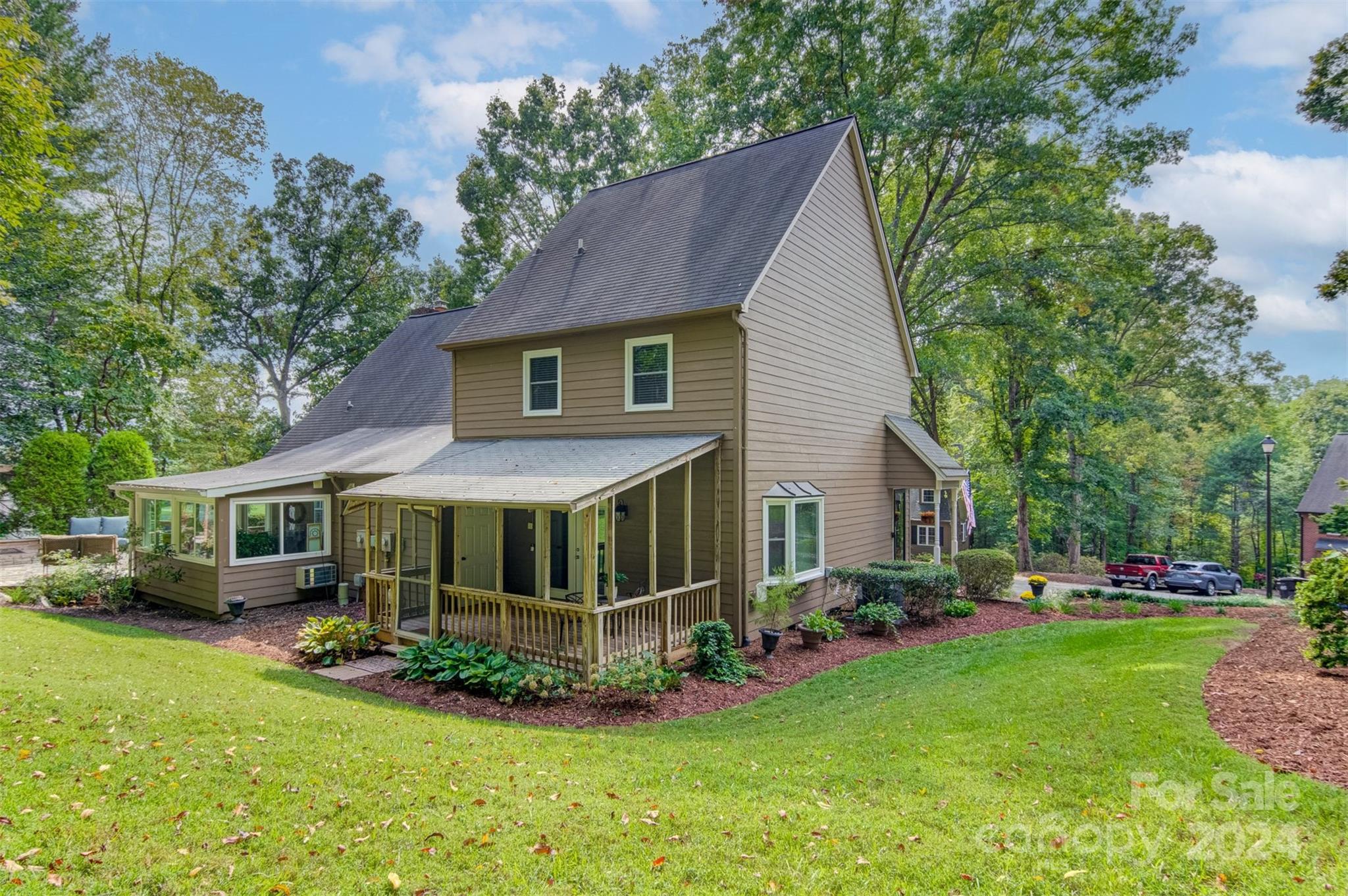 102 Shetland Court