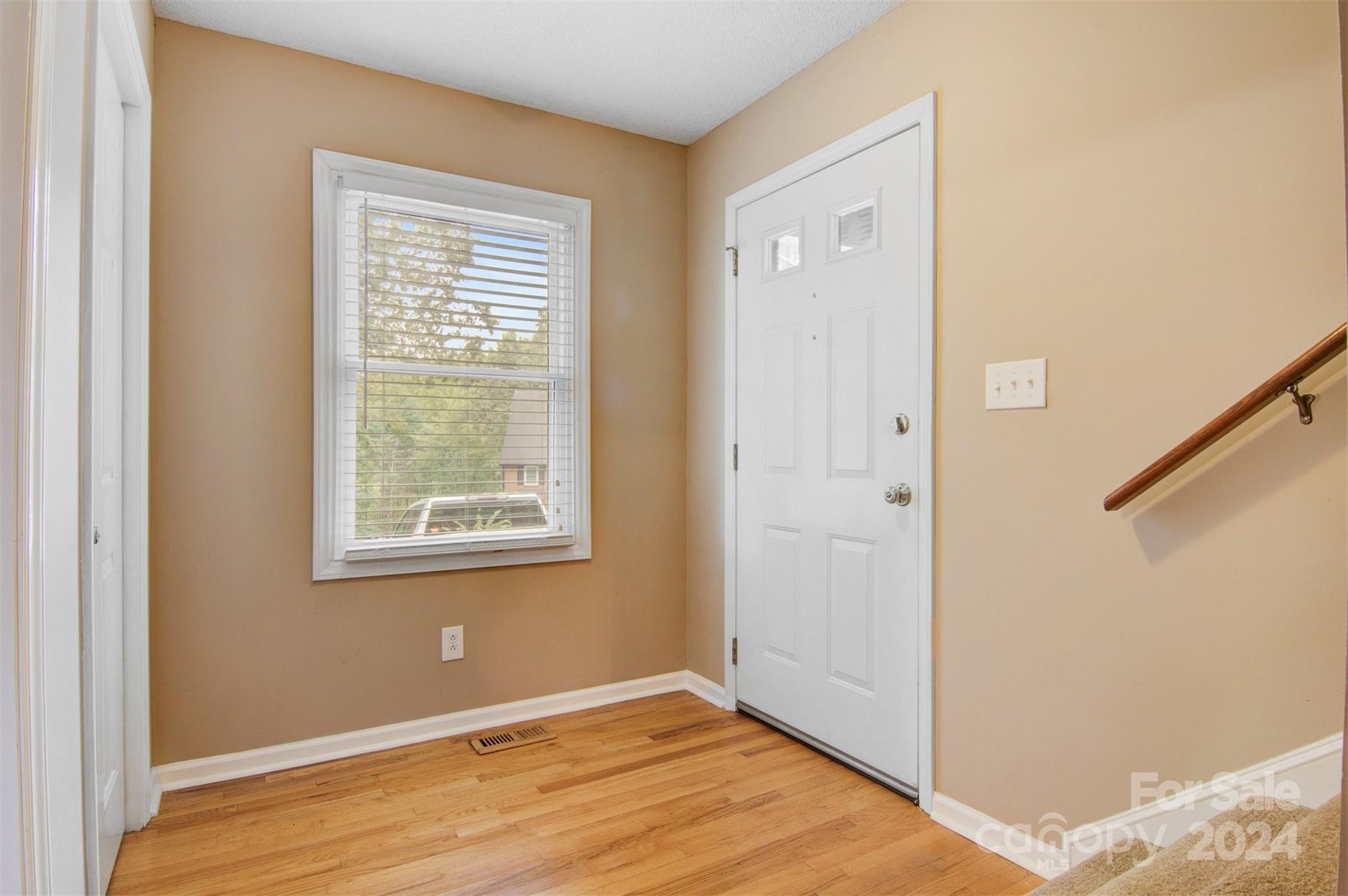 102 Shetland Court