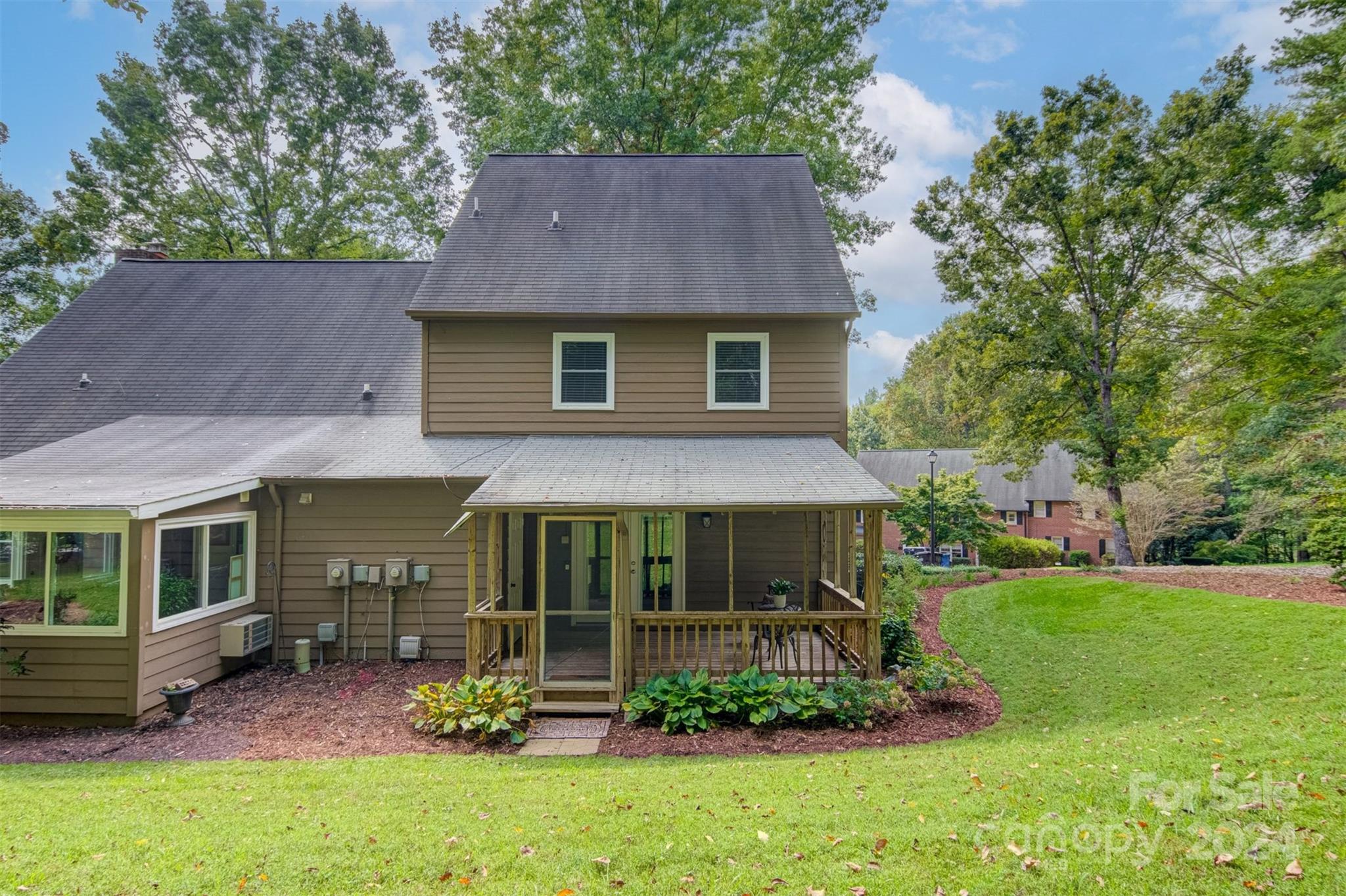 102 Shetland Court