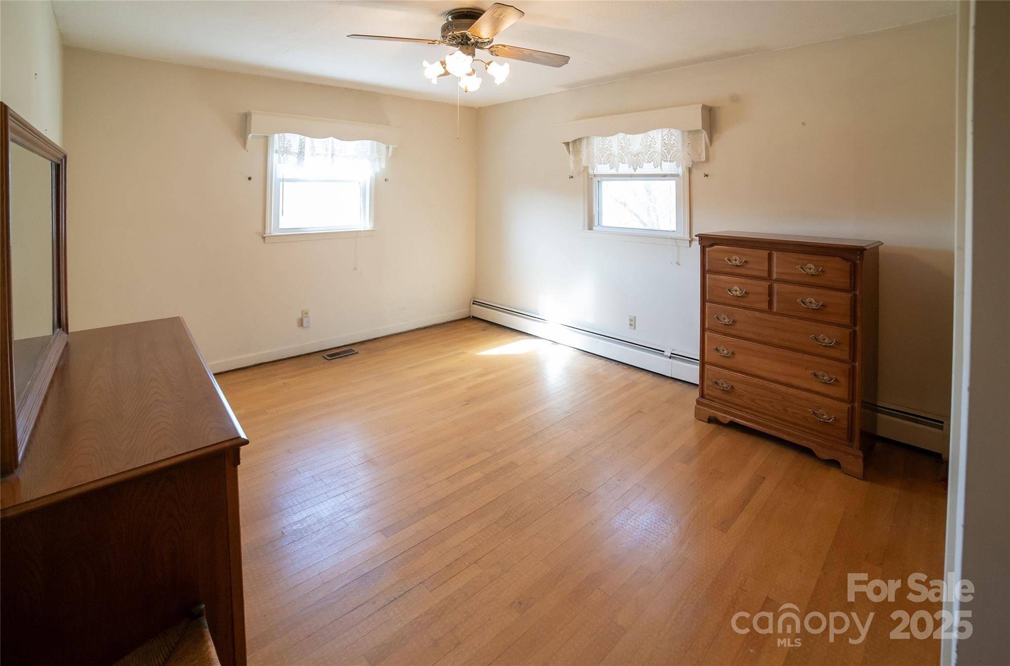 1052 Orchard Street SW