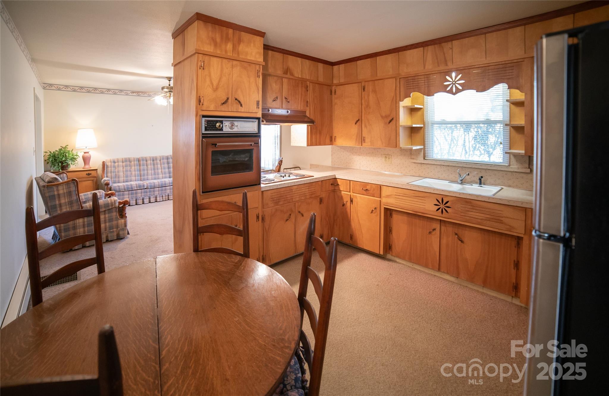 1052 Orchard Street SW