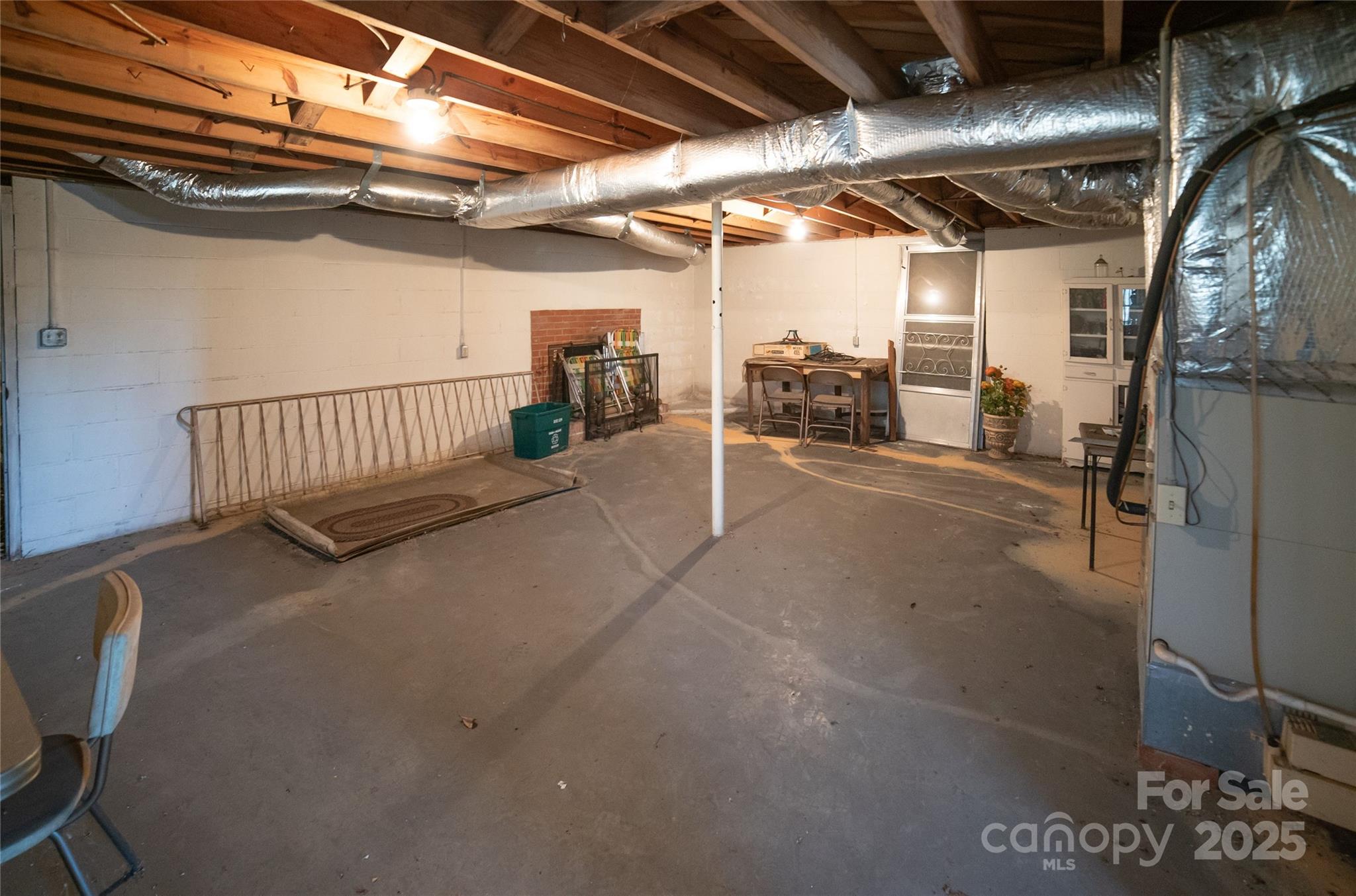 1052 Orchard Street SW