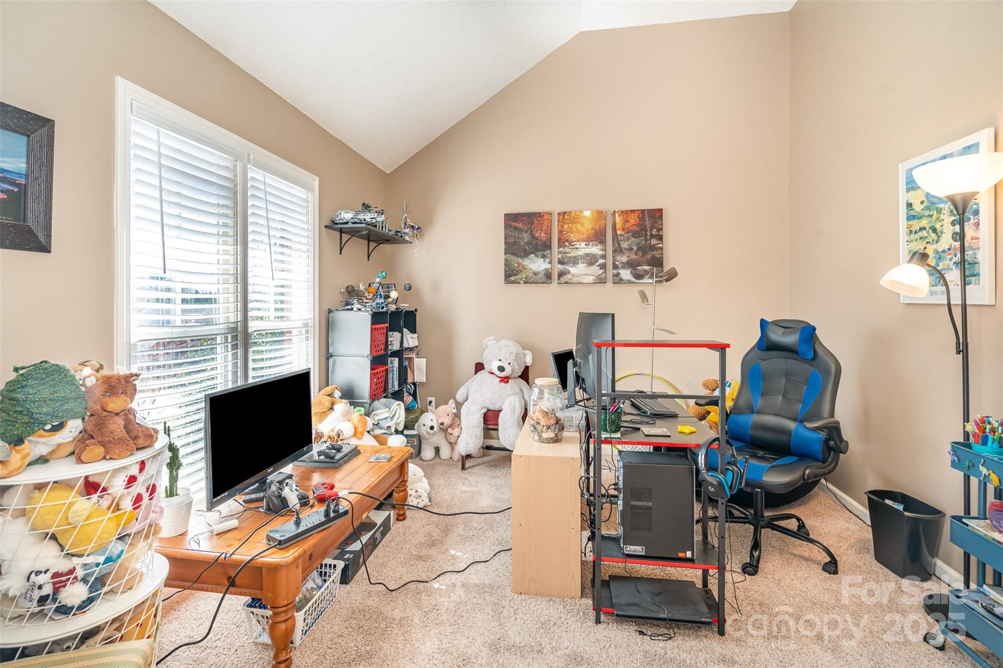 919 42nd Avenue Lane NE