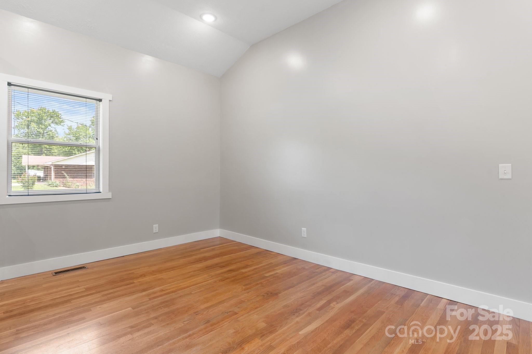 1844 Bellcroft Lane