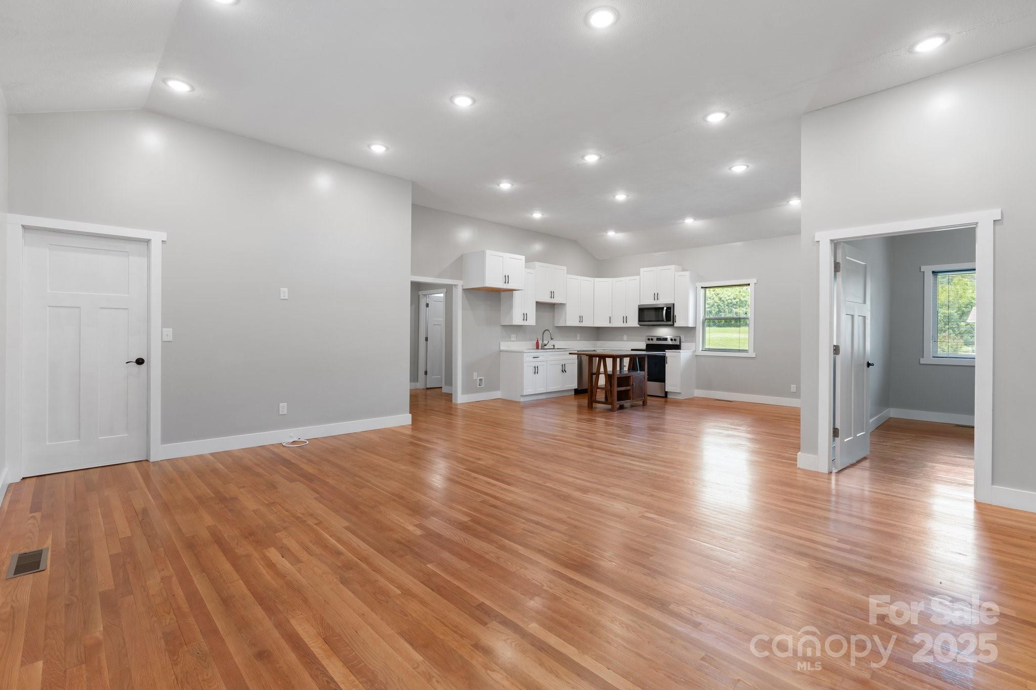 1844 Bellcroft Lane