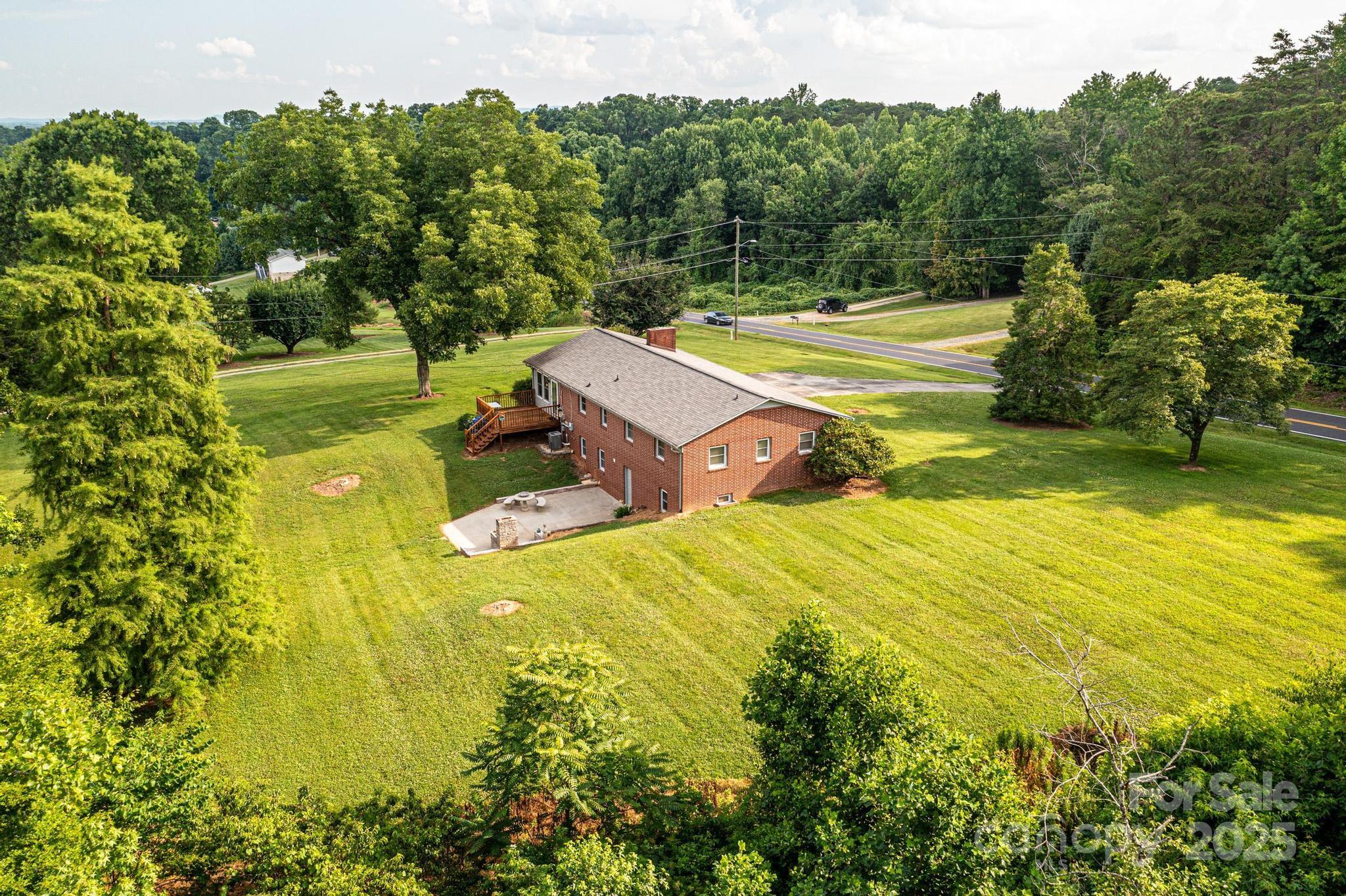 2736 Ellerwood Road SE