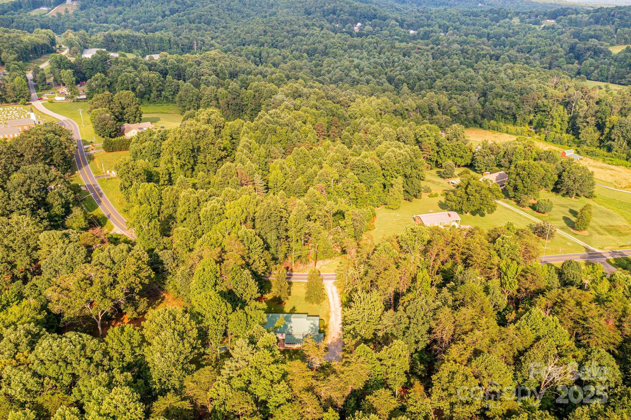 2736 Ellerwood Road SE
