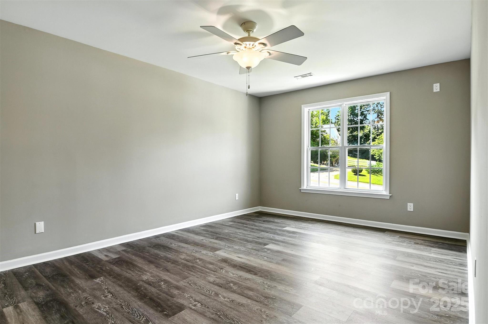 156 Autumn Woods Boulevard