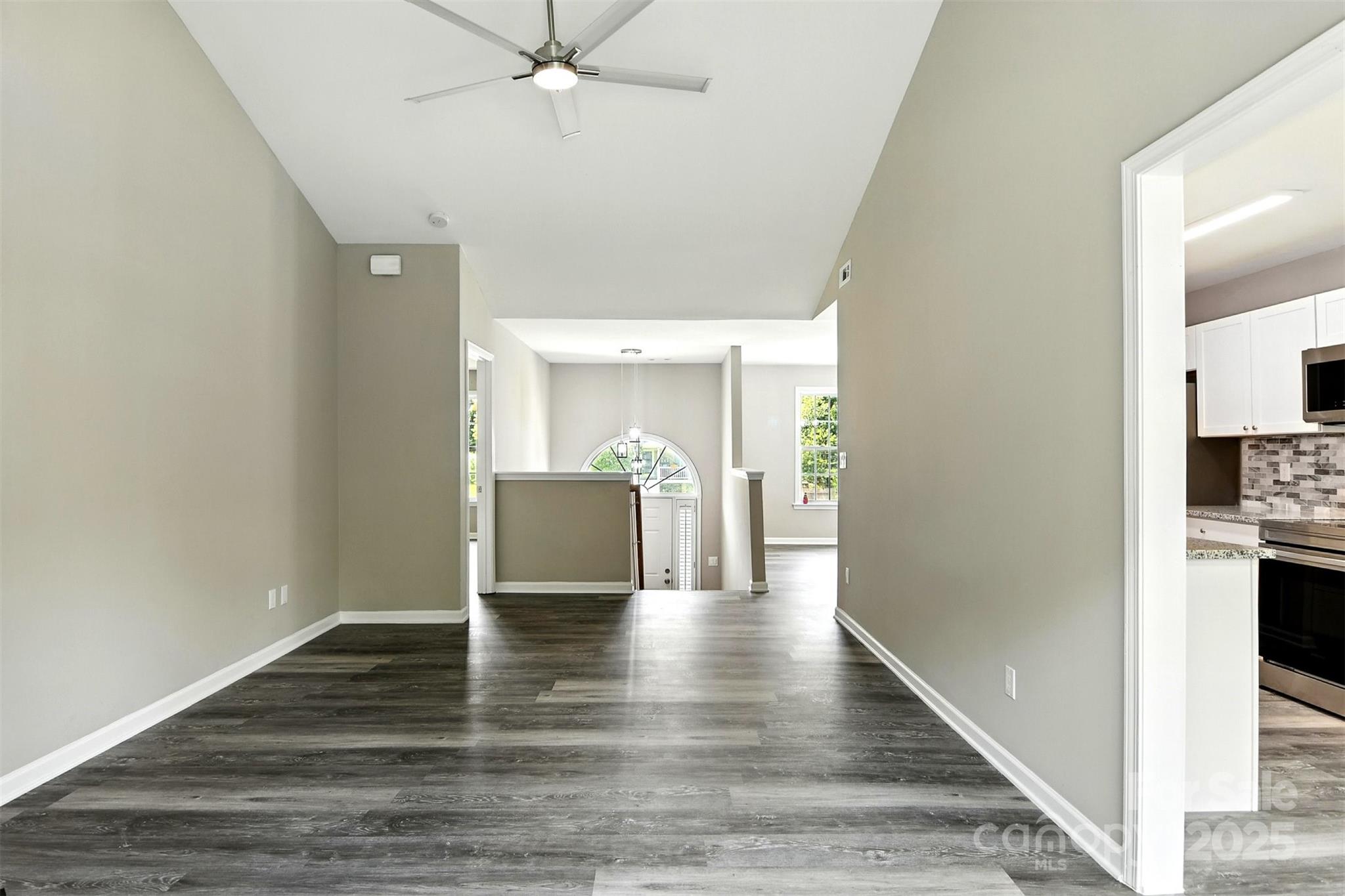 156 Autumn Woods Boulevard