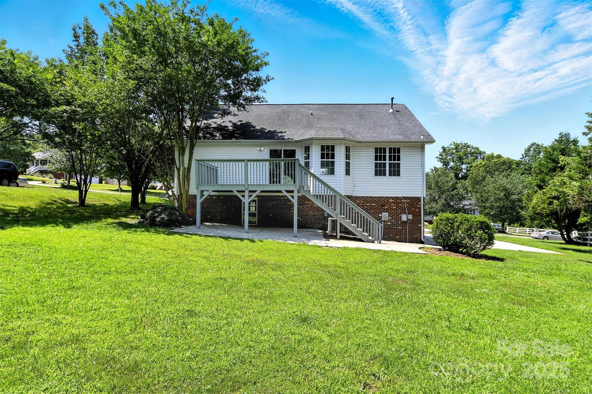 156 Autumn Woods Boulevard