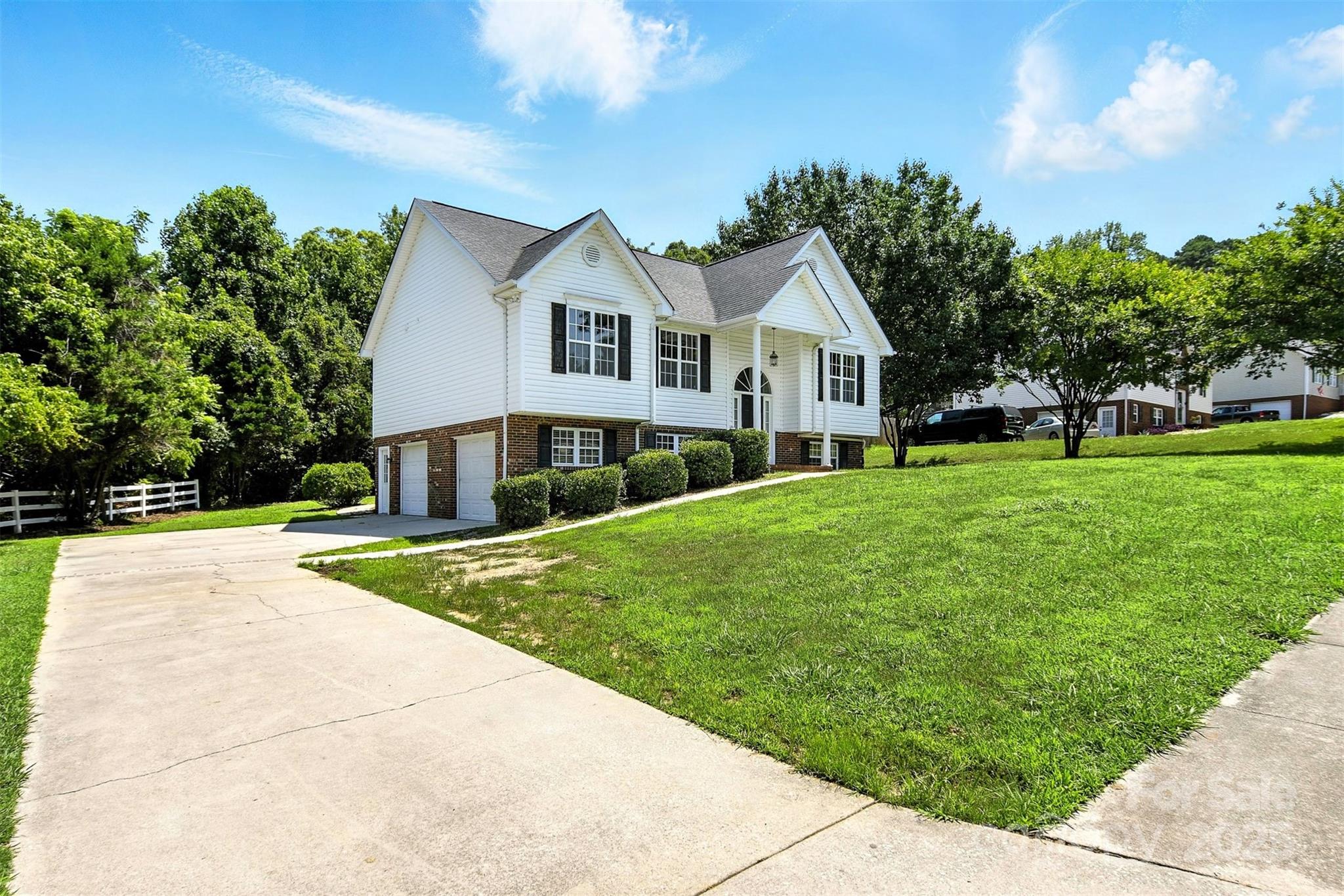 156 Autumn Woods Boulevard