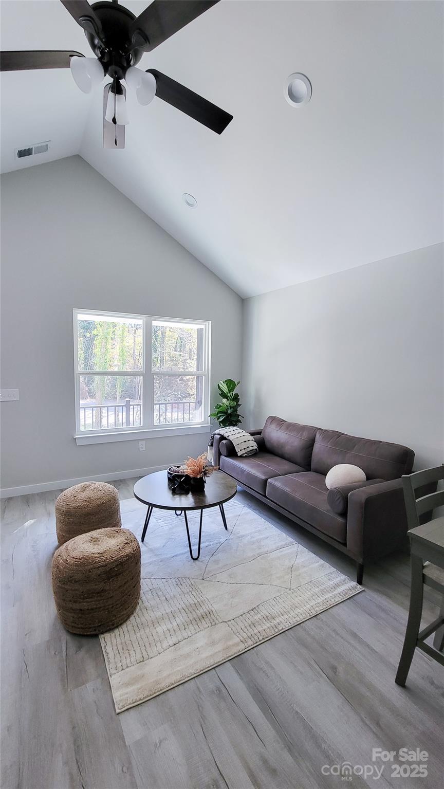 815 32nd Street NE Unit: 3