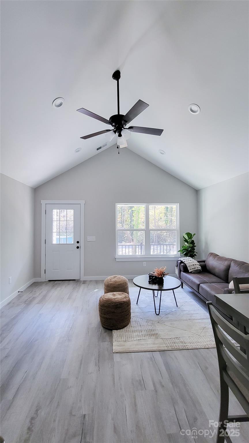 815 32nd Street NE Unit: 3
