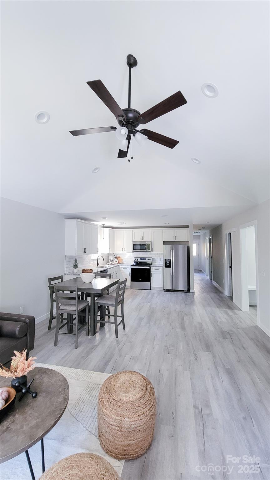 815 32nd Street NE Unit: 3