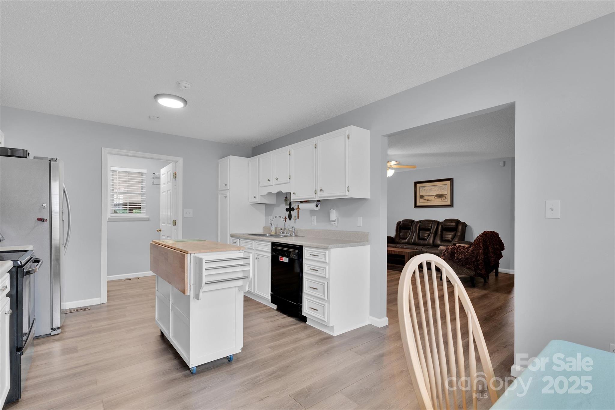 2063 Rocketts Way