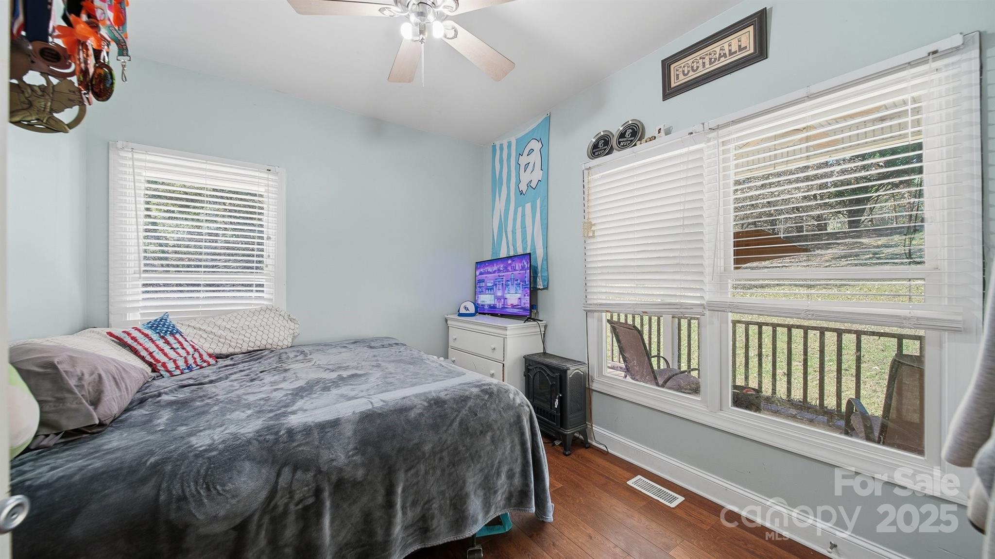 4820 29th Street Drive NE
