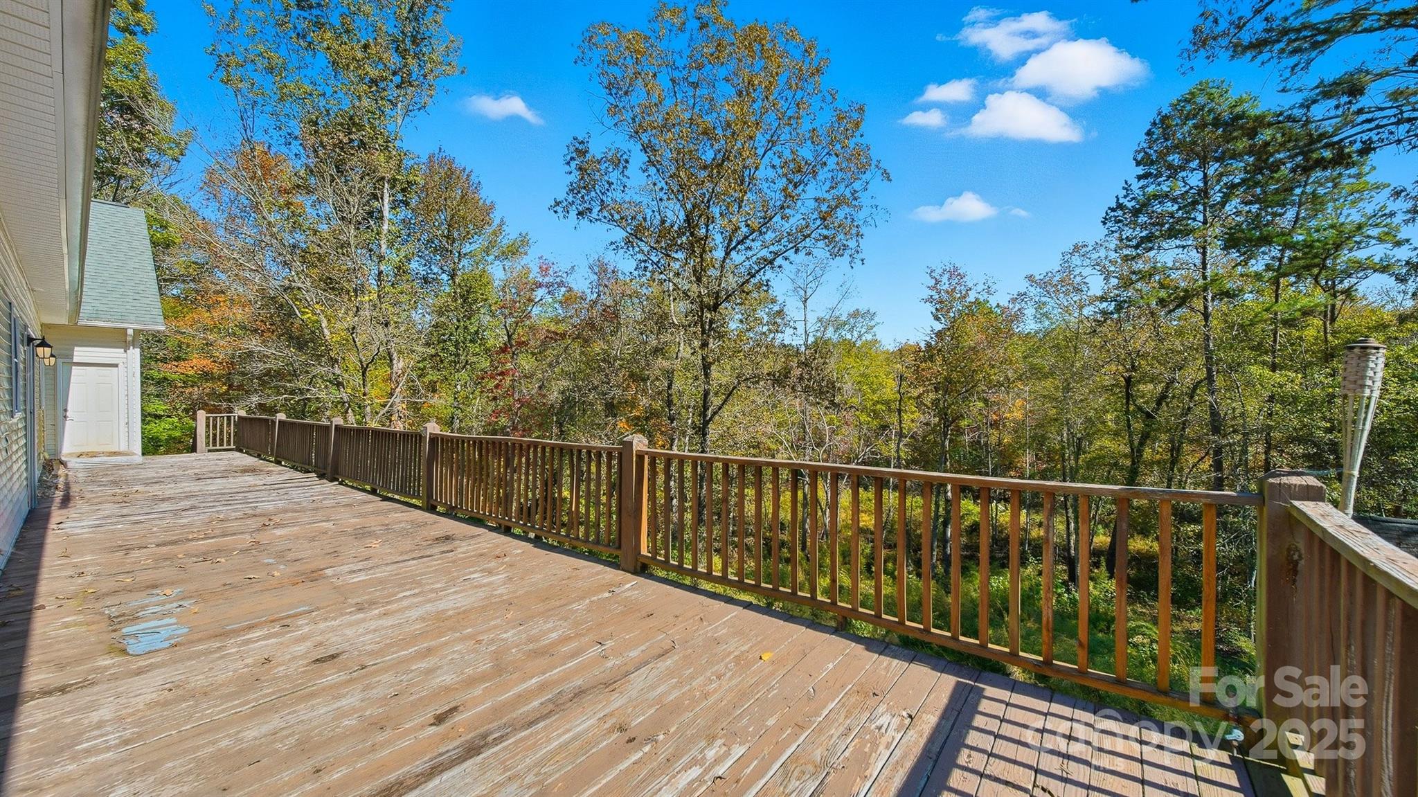 4820 29th Street Drive NE