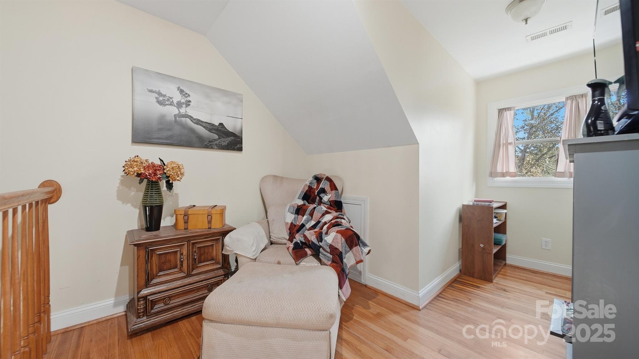 4820 29th Street Drive NE