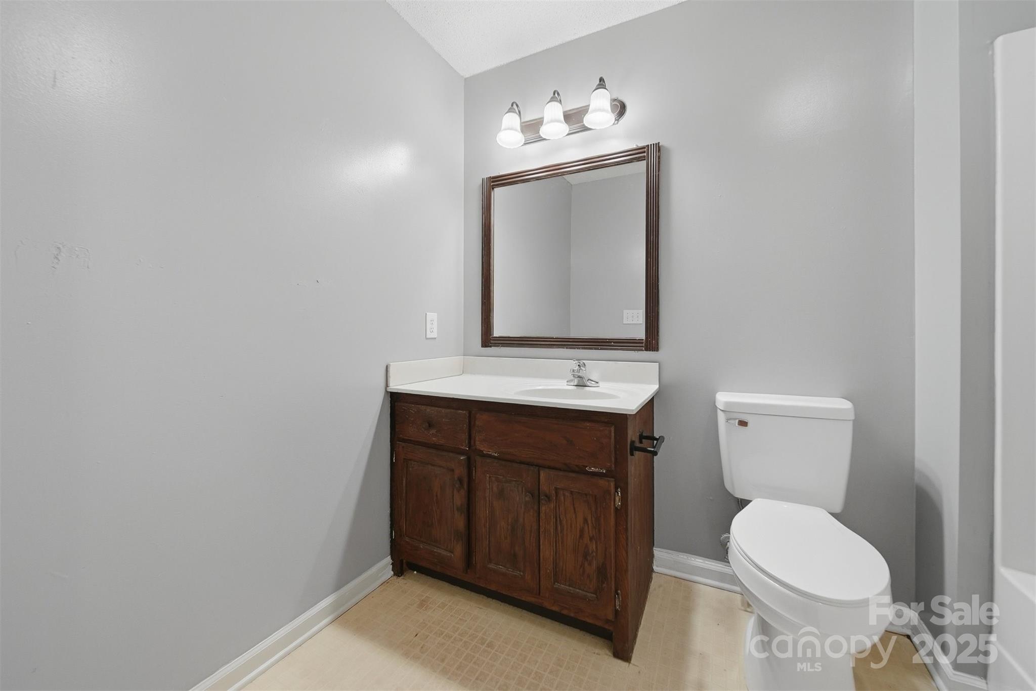 904 Pine Mountain Road