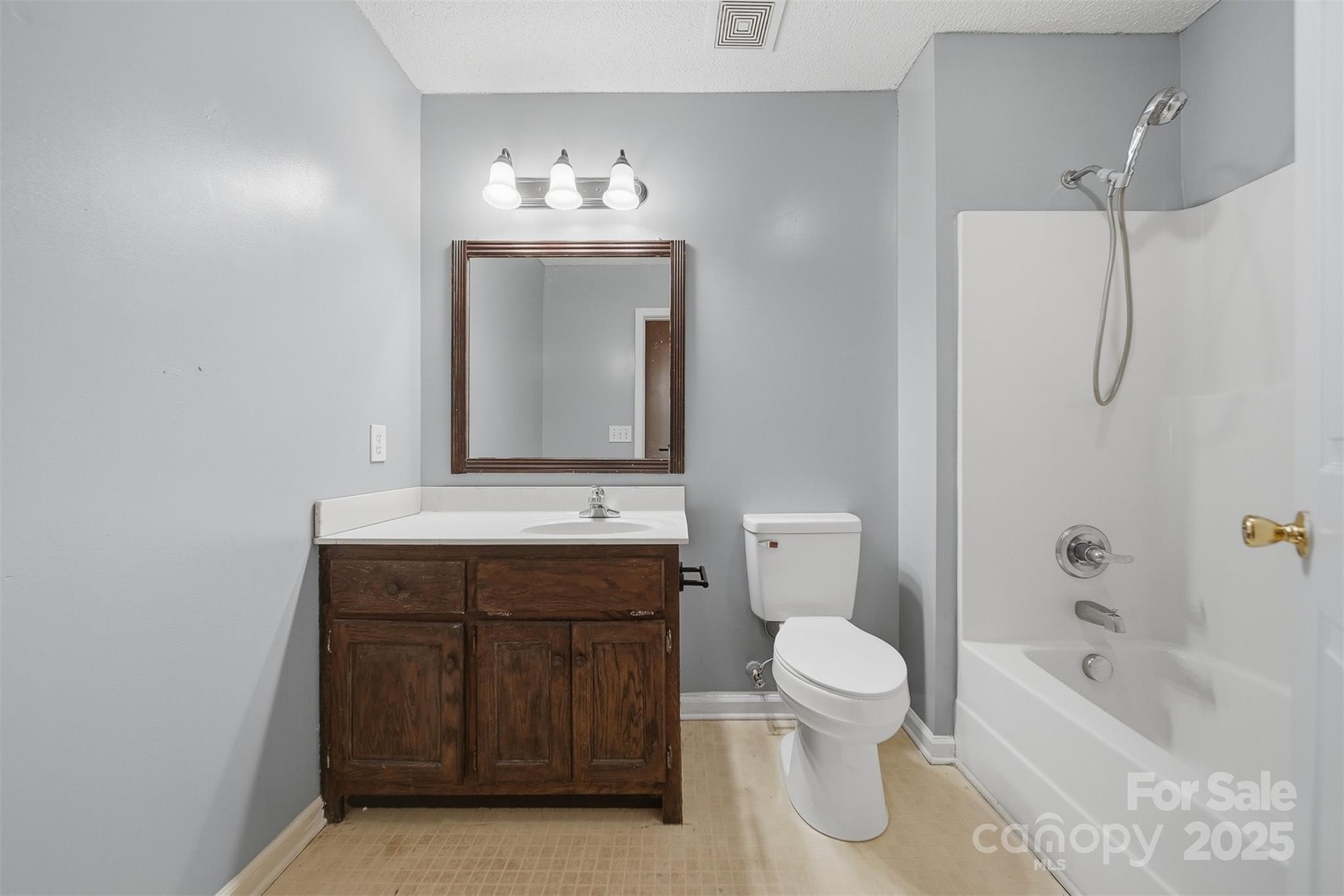 904 Pine Mountain Road